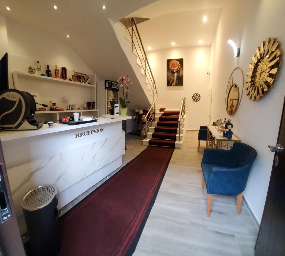 Bs Hotel Durrës Zewnętrze zdjęcie